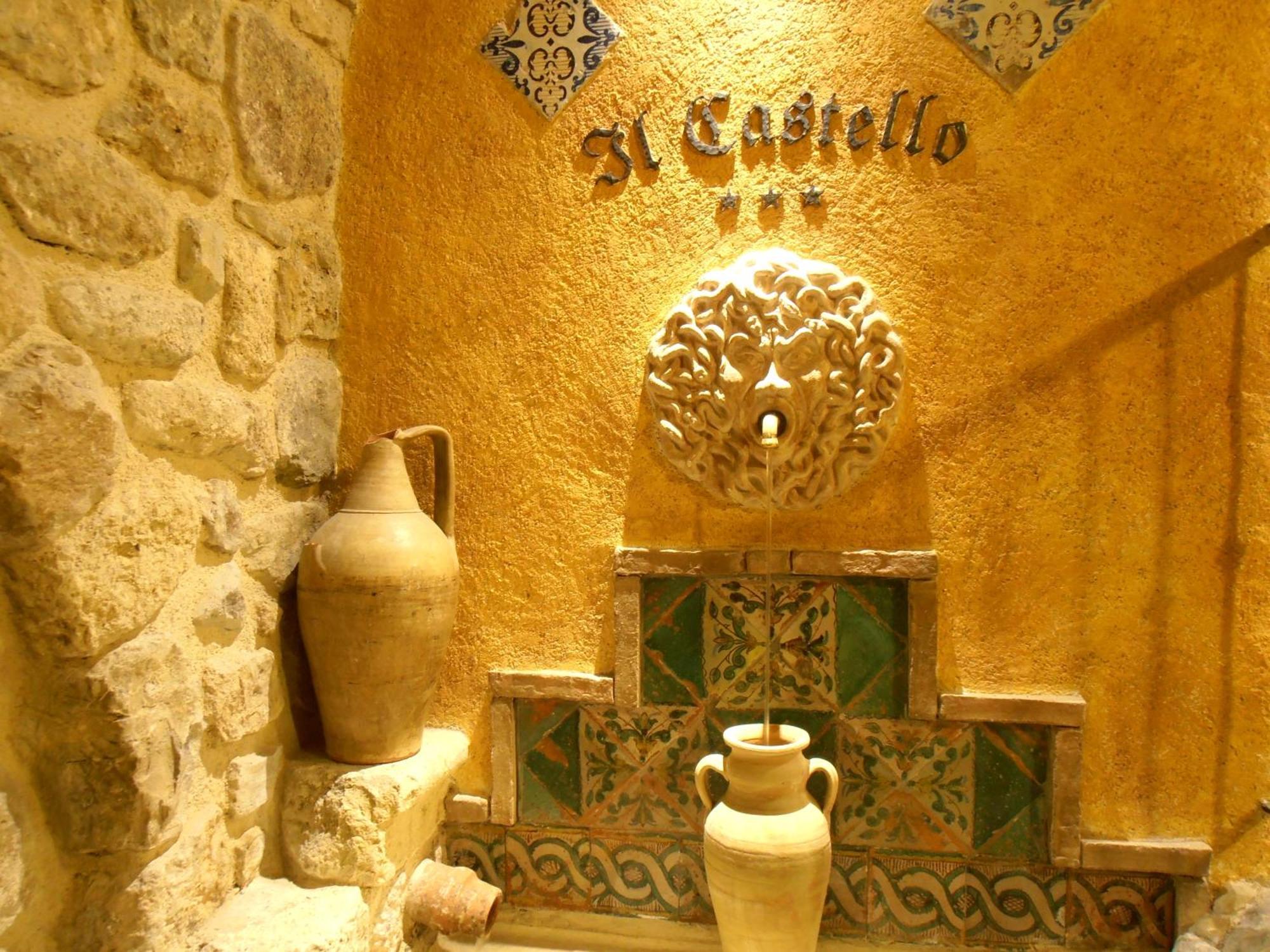 ペトラリーア・ソッターナ Il Castello Bed & Breakfast エクステリア 写真